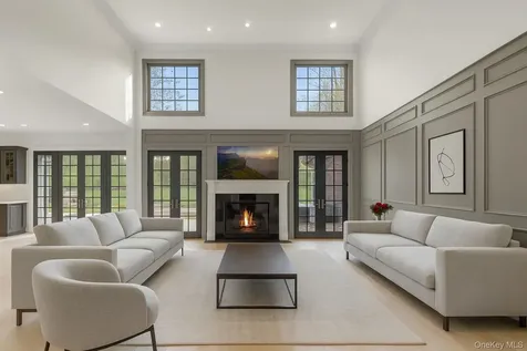 119 Wheatley Road Old Westbury NY 11568