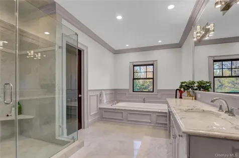 119 Wheatley Road Old Westbury NY 11568