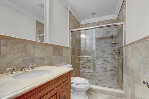 119 Wheatley Road Old Westbury NY 11568