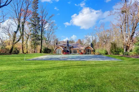 119 Wheatley Road Old Westbury NY 11568