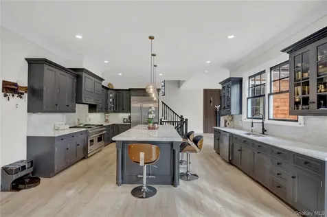 119 Wheatley Road Old Westbury NY 11568