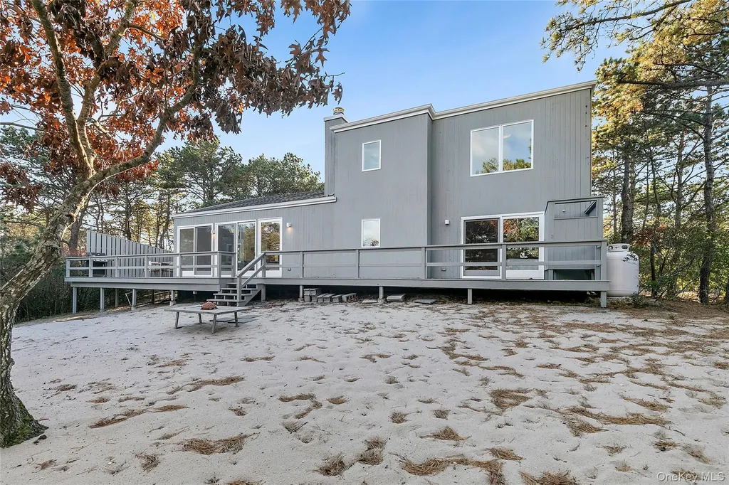 37 Gilberts Path Amagansett NY 11930