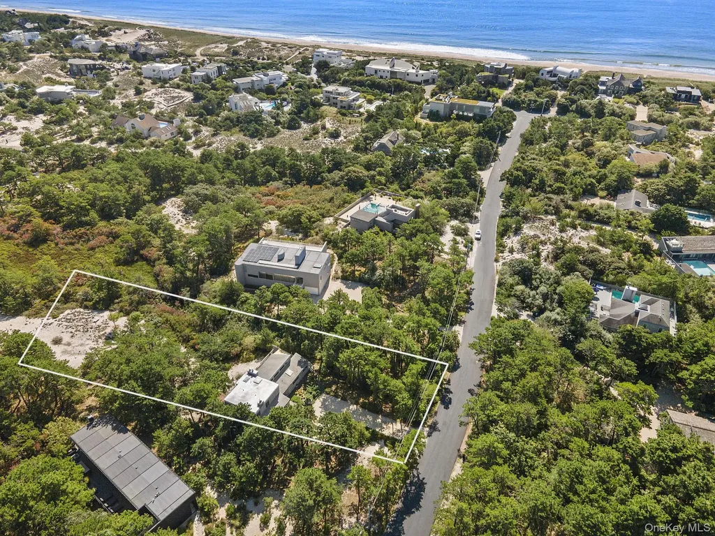 37 Gilberts Path Amagansett NY 11930