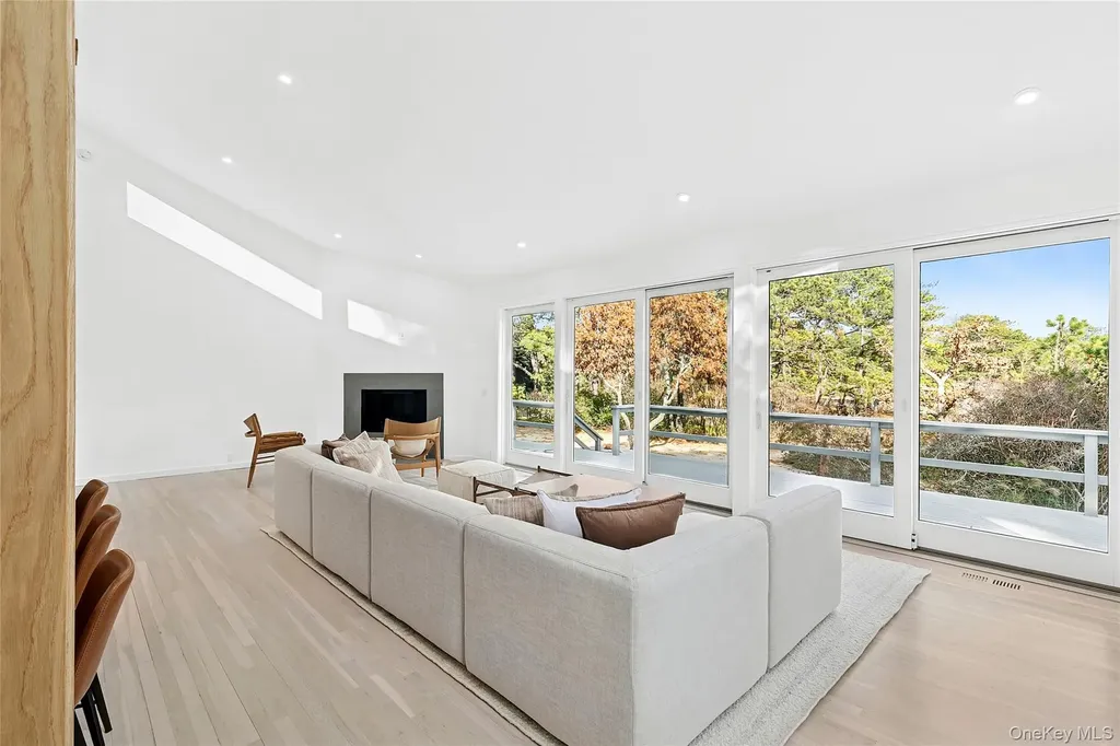 37 Gilberts Path Amagansett NY 11930