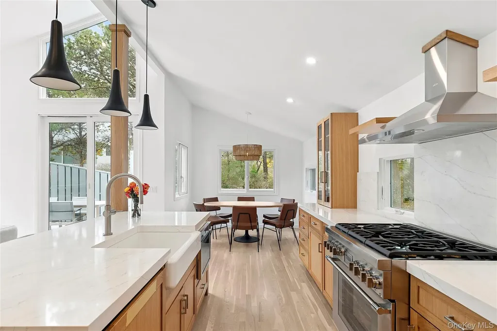 37 Gilberts Path Amagansett NY 11930