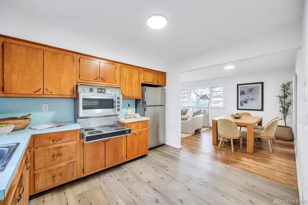 4 Washington Avenue Smithtown NY 11787