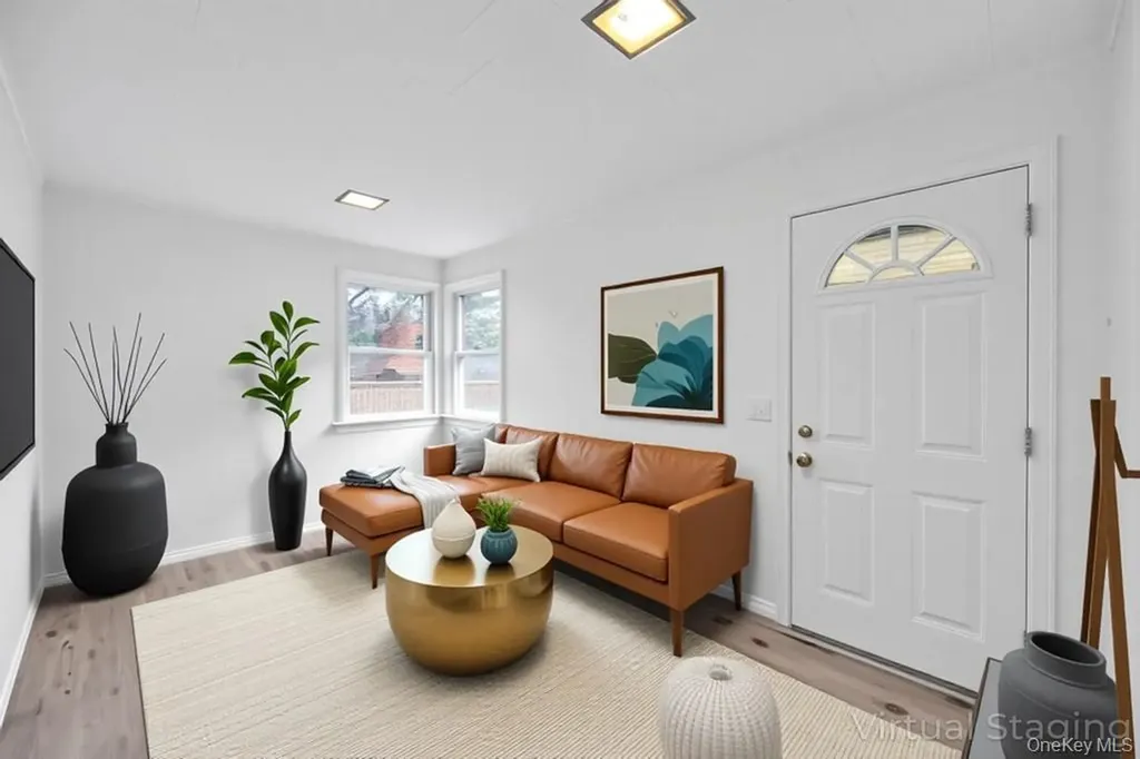 4 Washington Avenue Smithtown NY 11787