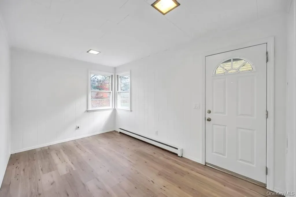 4 Washington Avenue Smithtown NY 11787