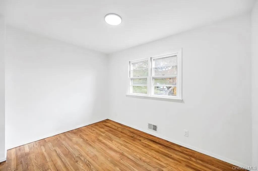 4 Washington Avenue Smithtown NY 11787