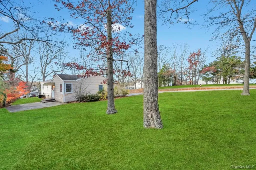 4 Washington Avenue Smithtown NY 11787