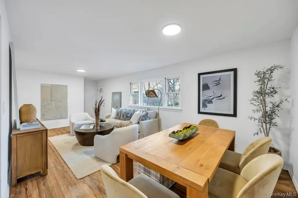 4 Washington Avenue Smithtown NY 11787