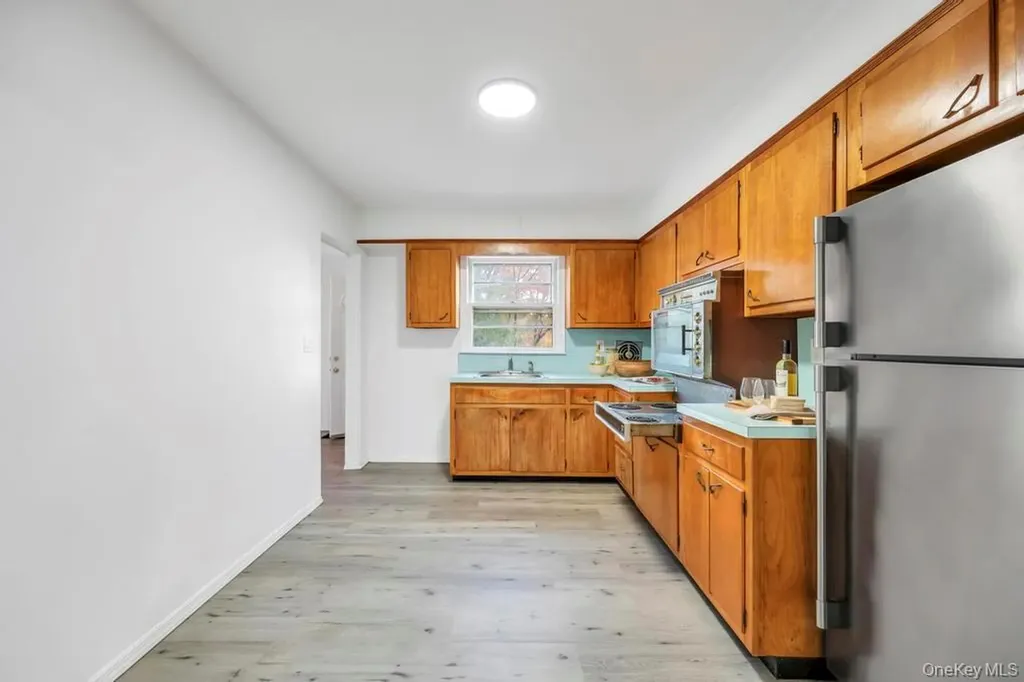 4 Washington Avenue Smithtown NY 11787