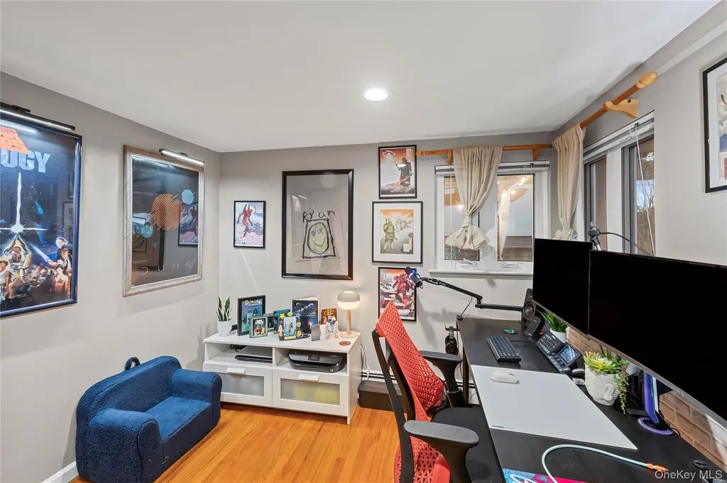 1734 Roberta Lane Merrick NY 11566