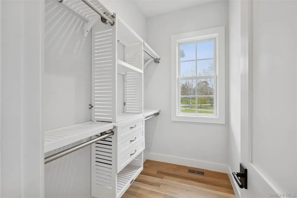 150 Deer Run Southold NY 11971