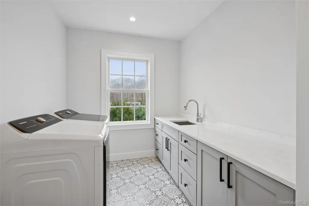 150 Deer Run Southold NY 11971