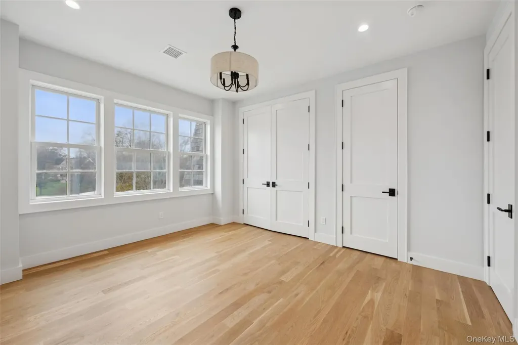 150 Deer Run Southold NY 11971