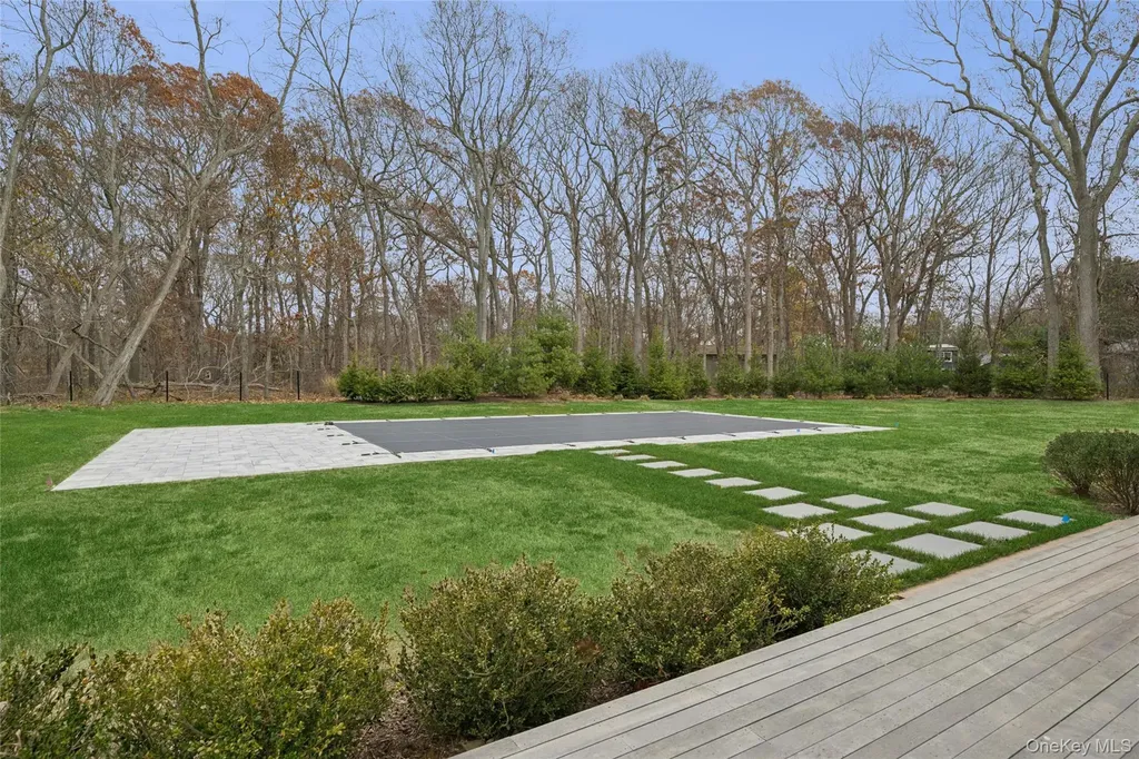 150 Deer Run Southold NY 11971