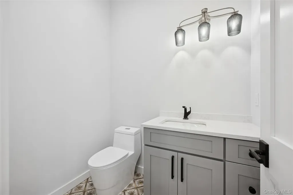 150 Deer Run Southold NY 11971