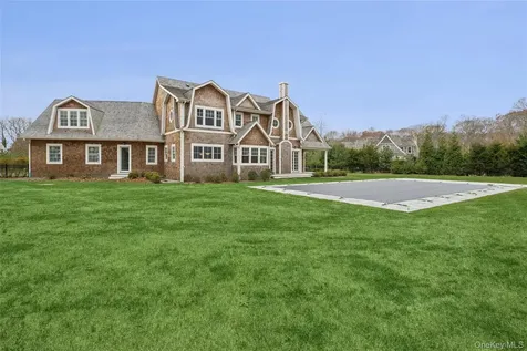 150 Deer Run Southold NY 11971