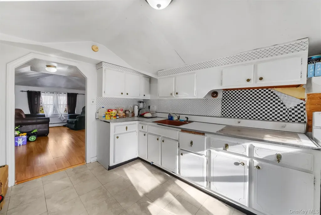 9 Hillside Avenue Haverstraw NY 10927