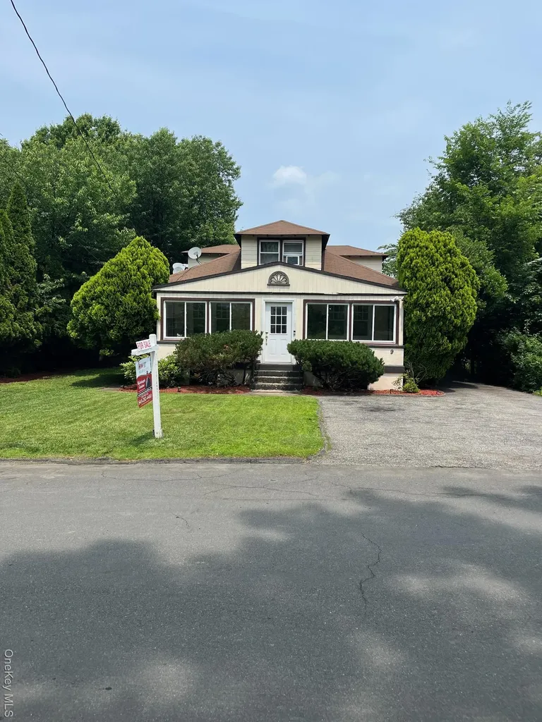 9 Hillside Avenue Haverstraw NY 10927
