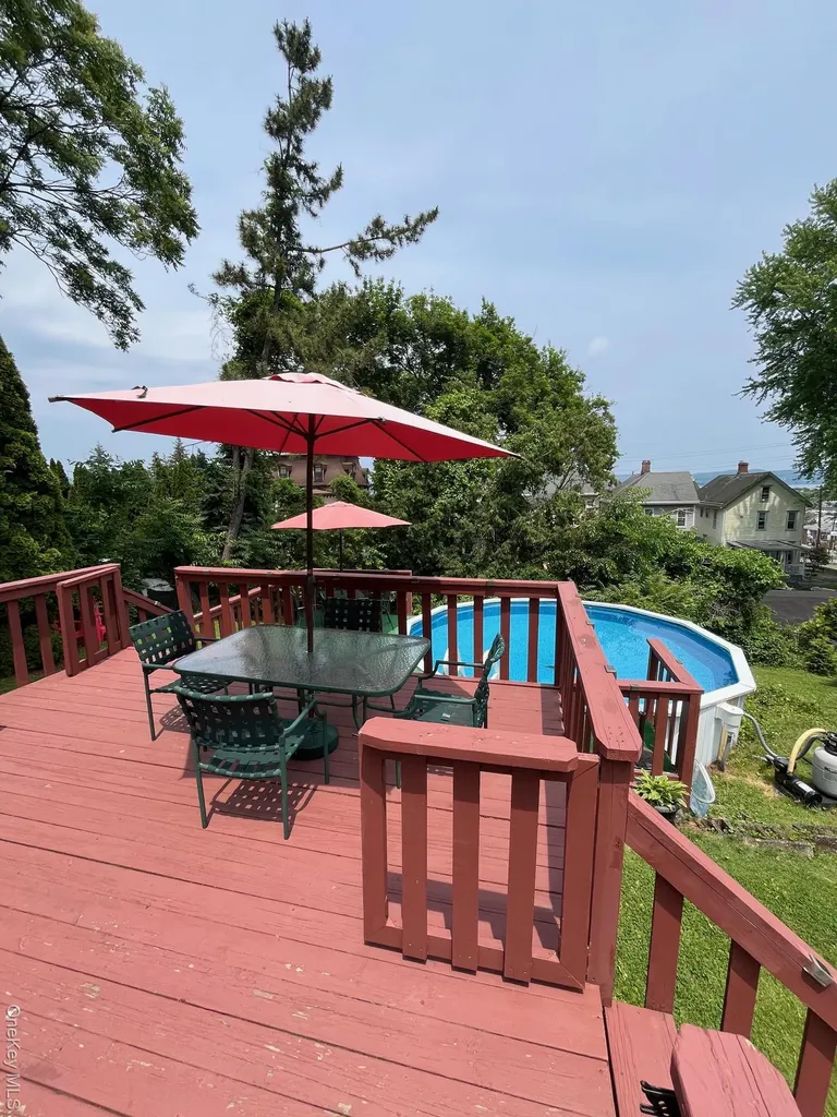 9 Hillside Avenue Haverstraw NY 10927