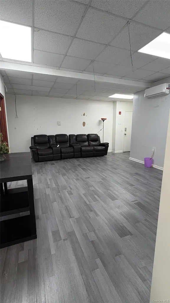 135-11 40th Road Flushing NY 11354