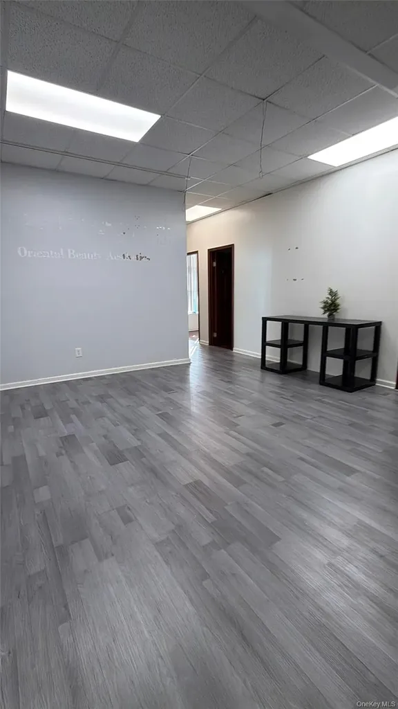 135-11 40th Road Flushing NY 11354