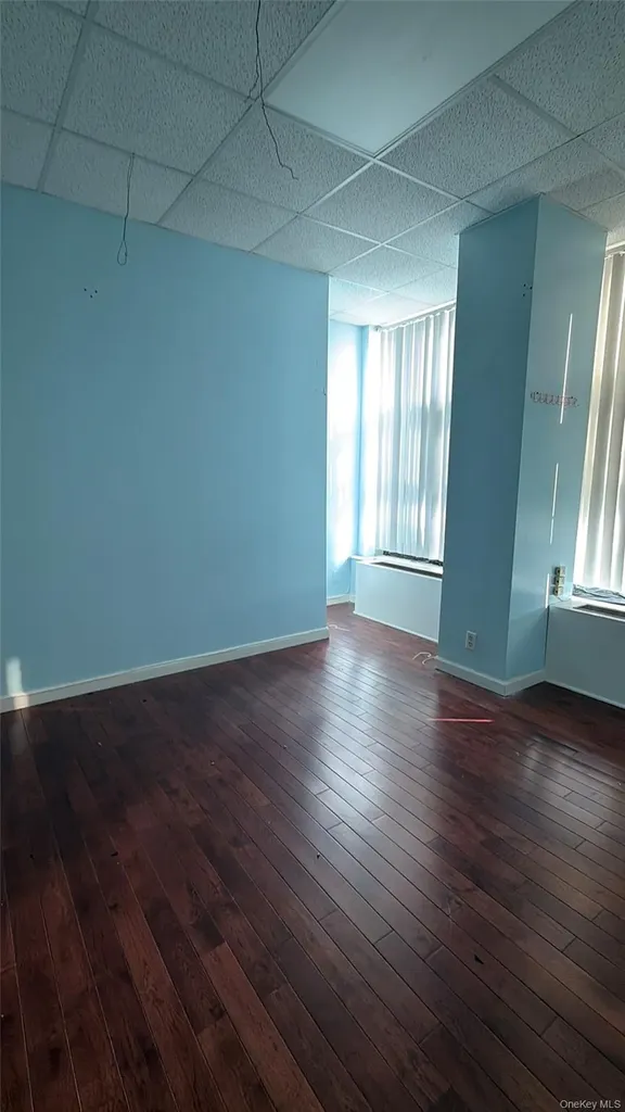 135-11 40th Road Flushing NY 11354