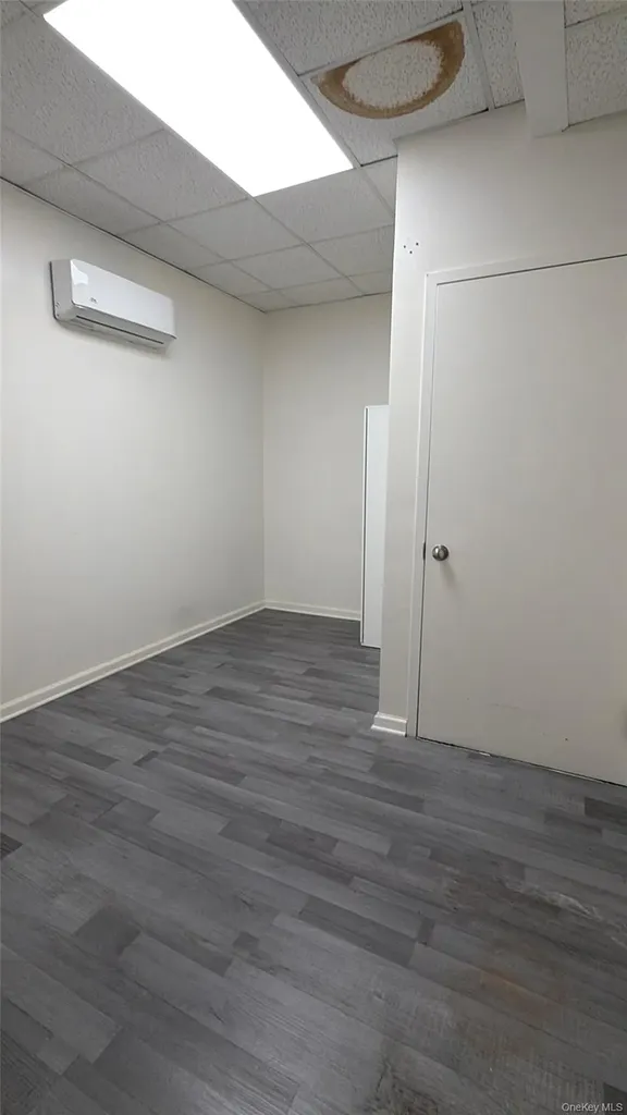 135-11 40th Road Flushing NY 11354