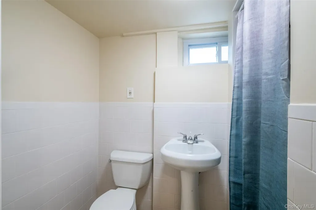 10 Pell Place Bronx NY 10464