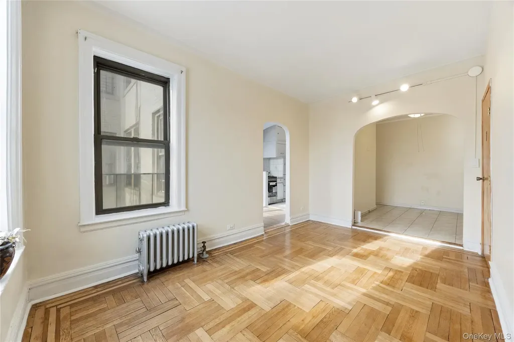 2922 Barnes Avenue Bronx NY 10467