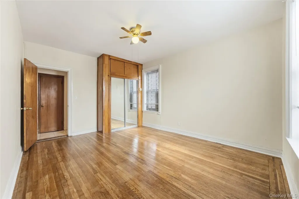 2922 Barnes Avenue Bronx NY 10467