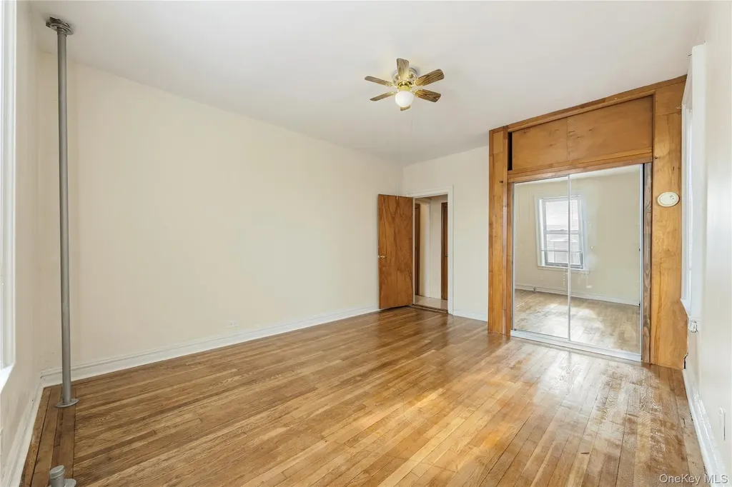 2922 Barnes Avenue Bronx NY 10467