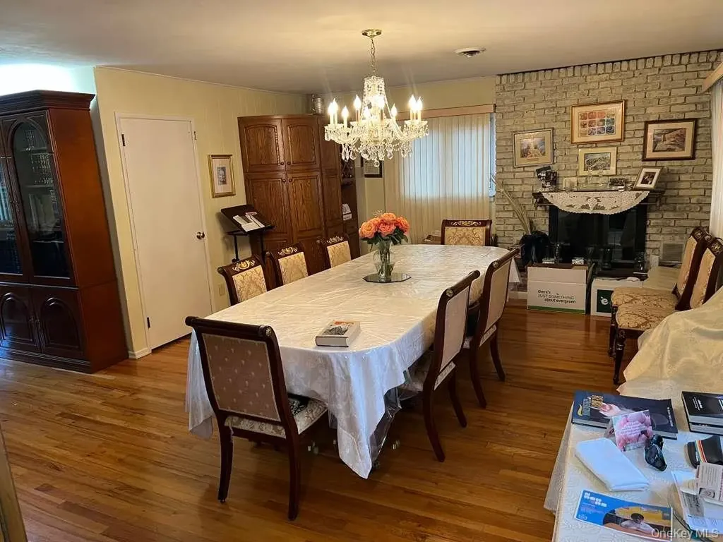 24 Waverly Place Monsey NY 10952