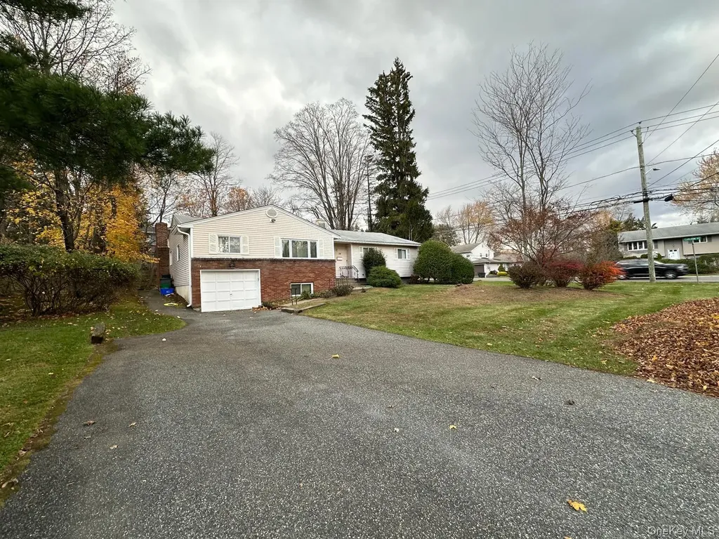 24 Waverly Place Monsey NY 10952