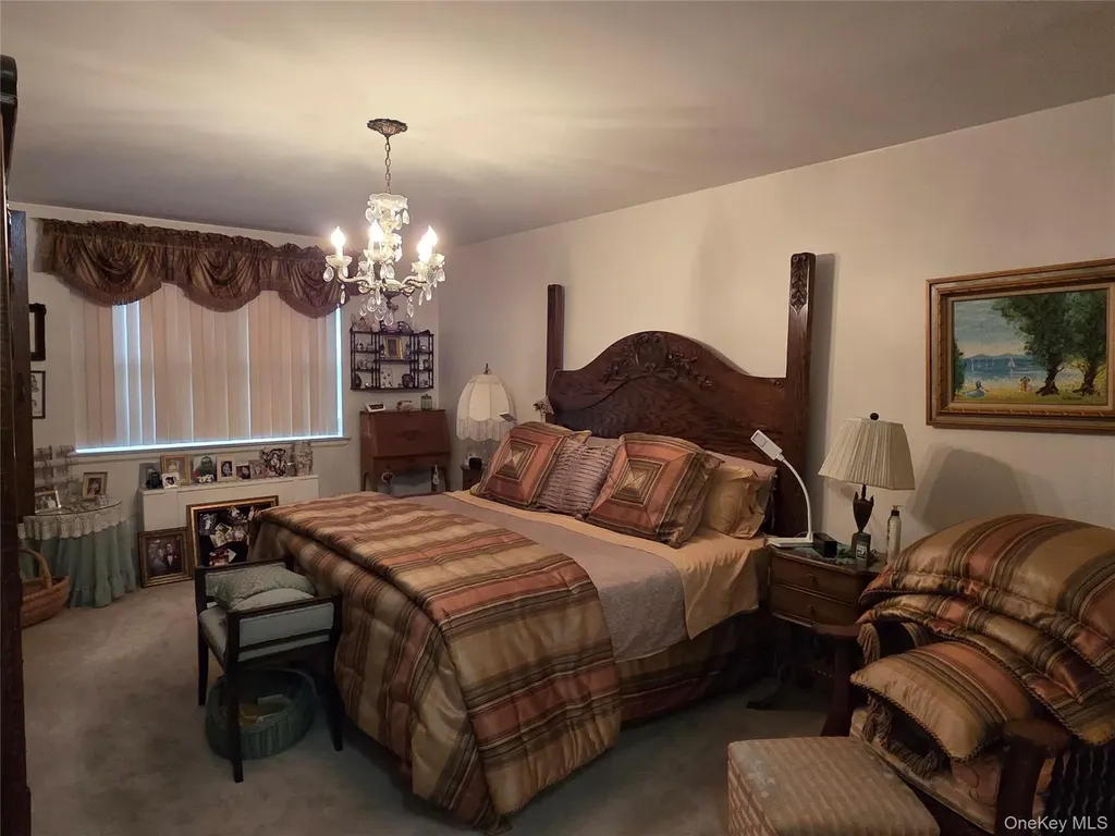 463 Summit Avenue Cedarhurst NY 11516