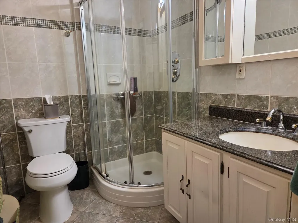 463 Summit Avenue Cedarhurst NY 11516
