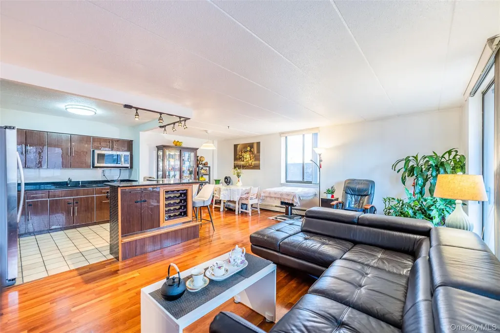 136-24 Maple Avenue Avenue Flushing NY 11355
