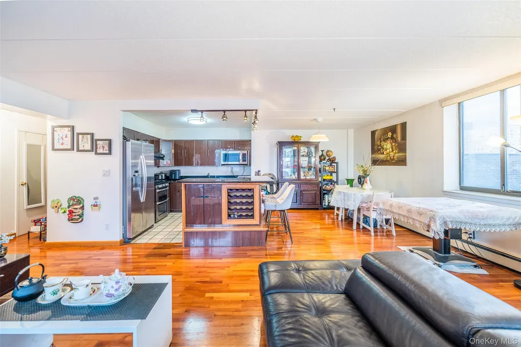 136-24 Maple Avenue Avenue Flushing NY 11355