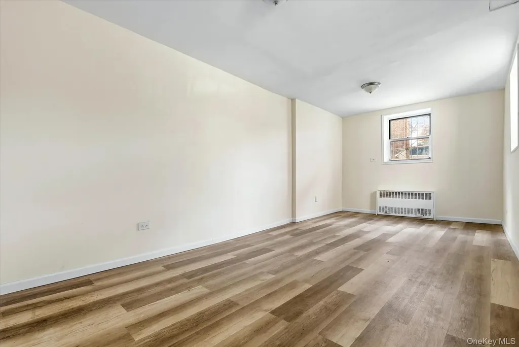 60-11 Broadway Woodside NY 11377