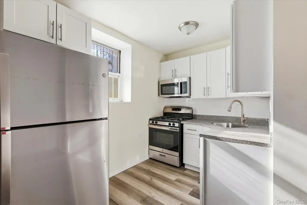 60-11 Broadway Woodside NY 11377