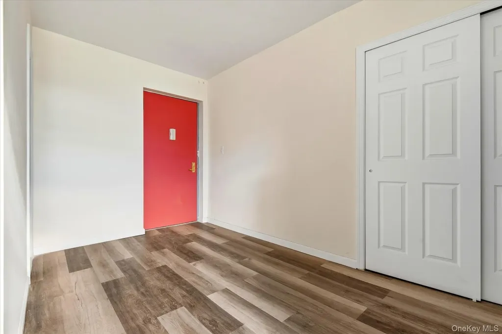 60-11 Broadway Woodside NY 11377