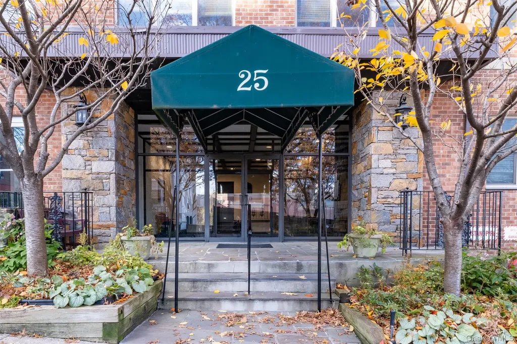 25 Franklin Avenue White Plains NY 10601