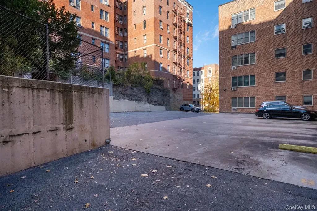 25 Franklin Avenue White Plains NY 10601