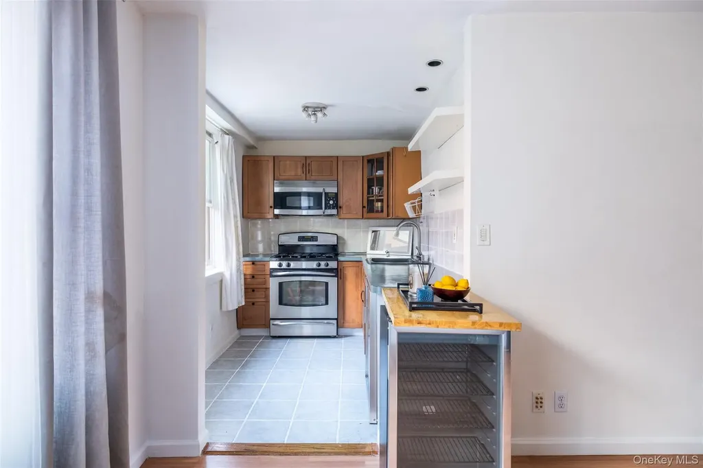 25 Franklin Avenue White Plains NY 10601
