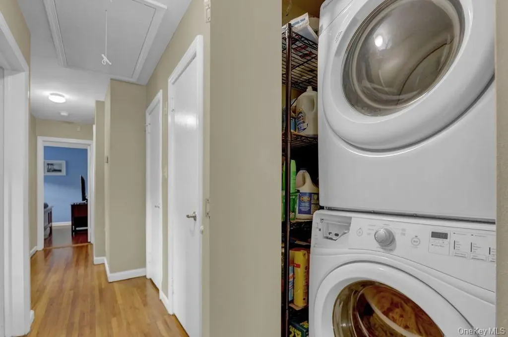 25 Sterling Place Malverne NY 11565