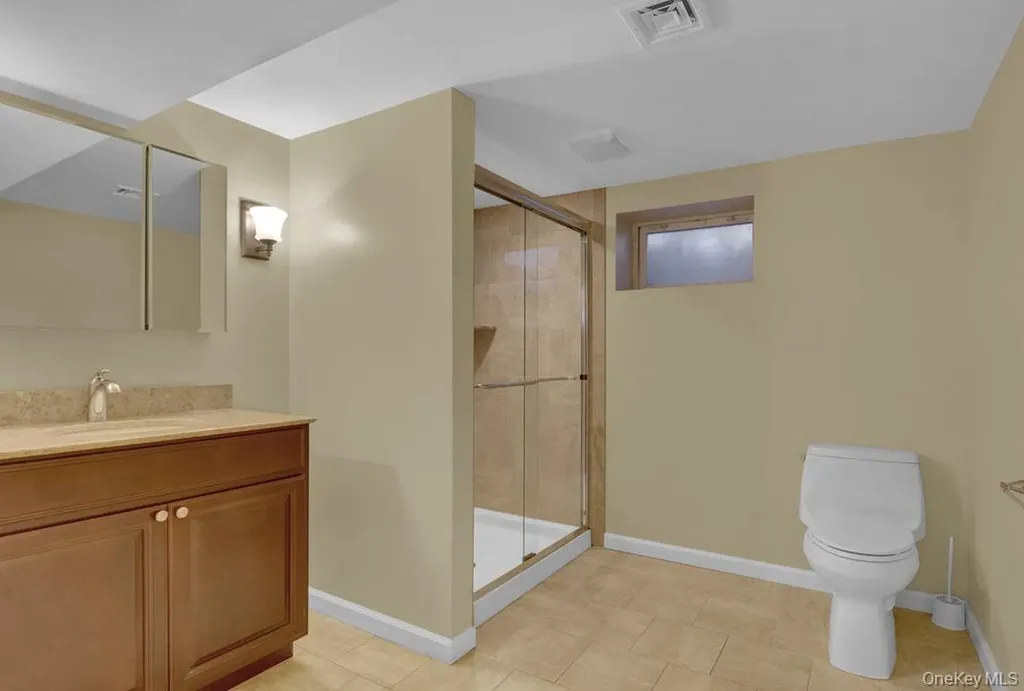 25 Sterling Place Malverne NY 11565