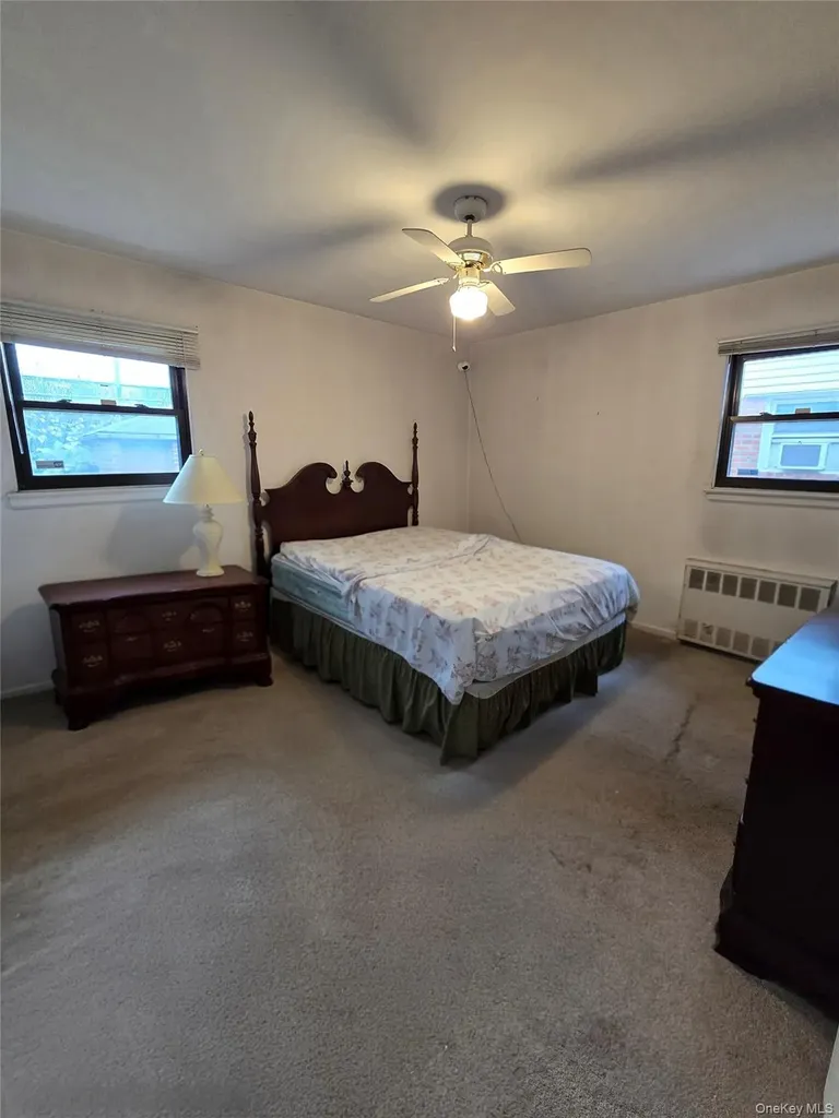 15520 Killarney Street Howard Beach NY 11414