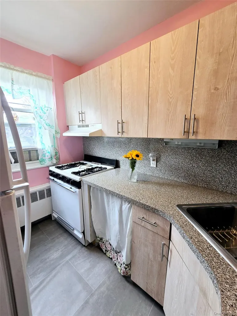 155-24 84th Street Howard Beach NY 11414